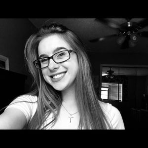 Meet your Posher, Faith